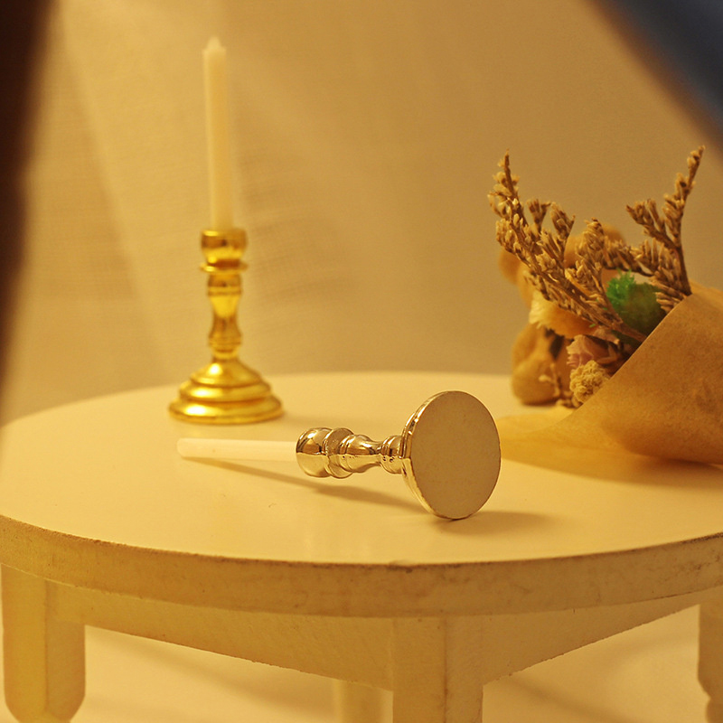 Candelabro de Metal en miniatu - Candle Quotes reseña y precio
